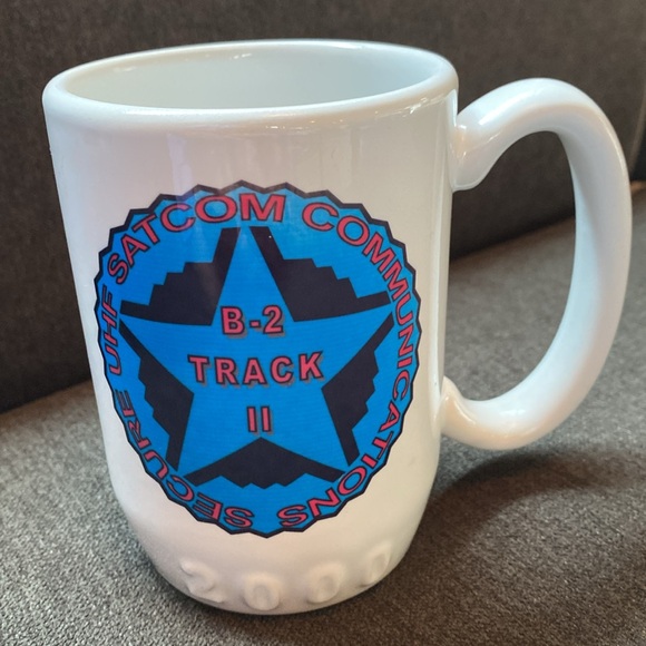 B-2 ‘Catch the Spirit’ mug.  EUC - Picture 2 of 3